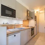 De Mons By Interhome Apartamento
