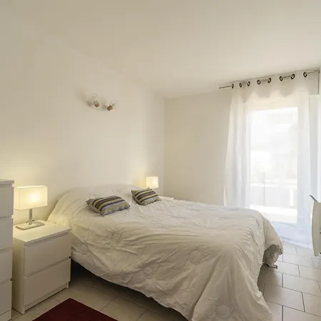 De Mons By Interhome Апартаменти *