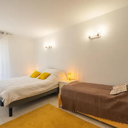 Apartment De Mons By Interhome Royan