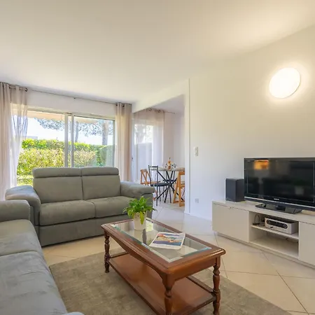 Apartment De Mons By Interhome Royan