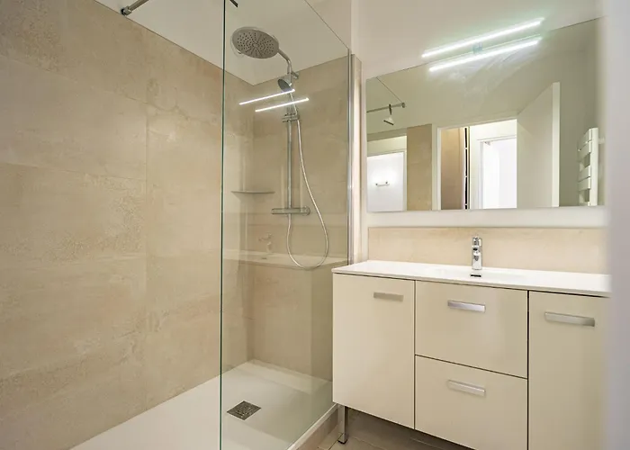 De Mons By Interhome شقة رويا