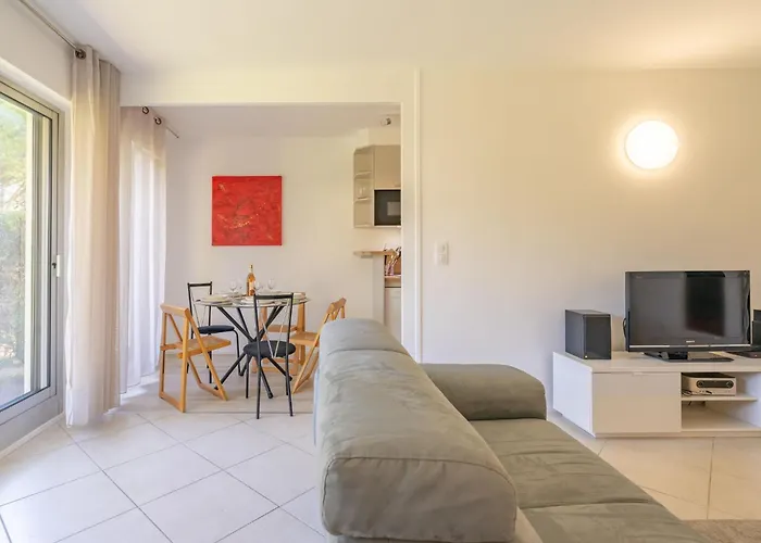 דירה De Mons By Interhome *