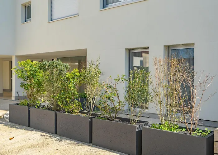 De Mons By Interhome *