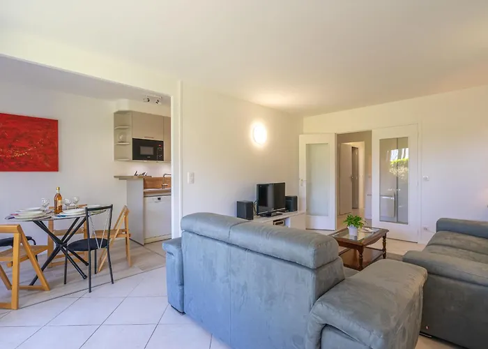 شقة De Mons By Interhome *