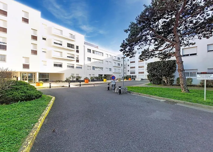 De Mons By Interhome * Royan